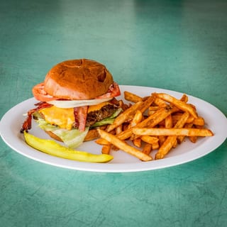 Ellen's Burger